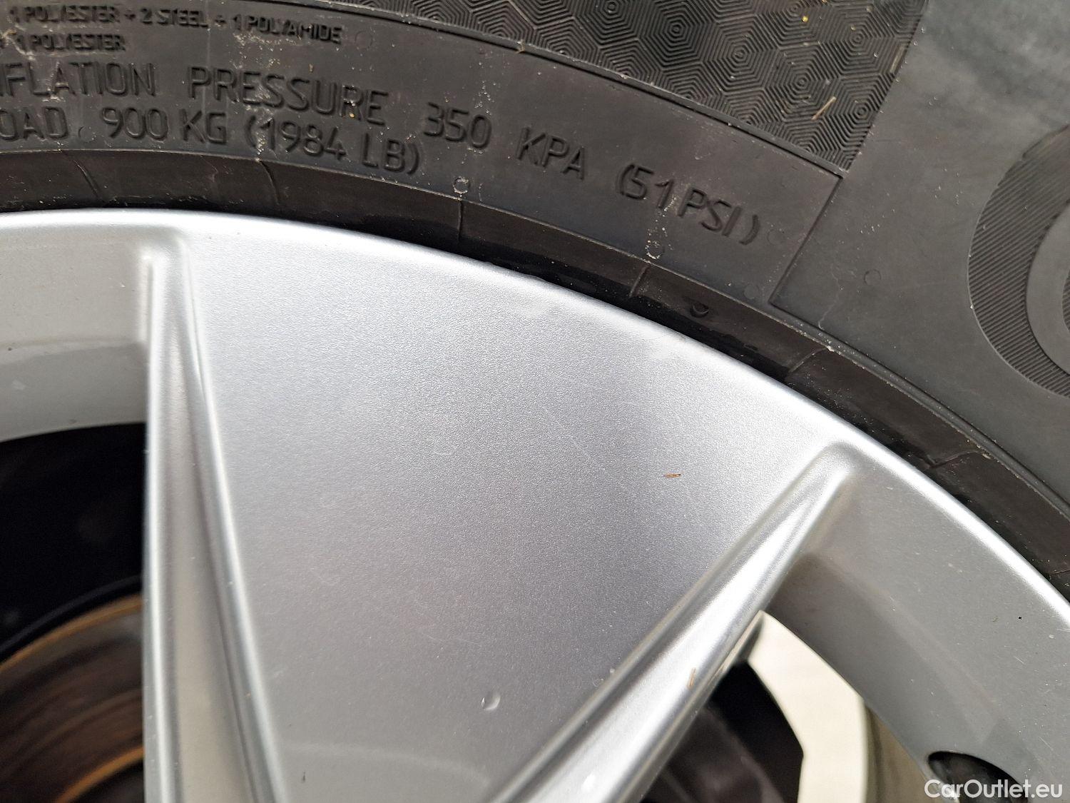  Volvo  XC 40 Volvo, XC40 '17, Volvo XC40 B4 AWD Inscription DCT 5d #12