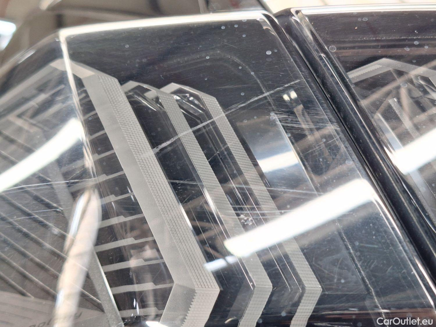  Peugeot  3008 Peugeot,  FL'20 PHEV, Peugeot  Hybrid 225 e-Auto8 Allure 5d #32