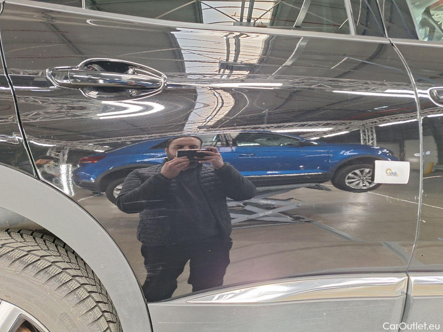  Peugeot  3008 Peugeot,  FL'20 PHEV, Peugeot  Hybrid 225 e-Auto8 Allure 5d #19