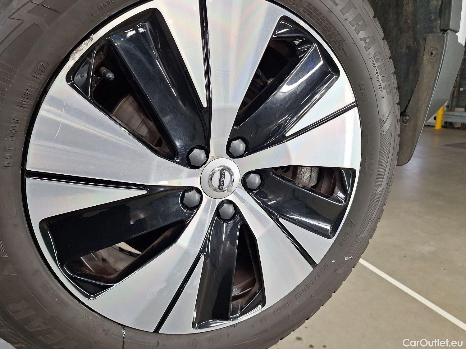  Volvo  XC 40 Volvo, XC40 '17, Volvo XC40 T5 Recharge Geartronic Inscription Expr #1