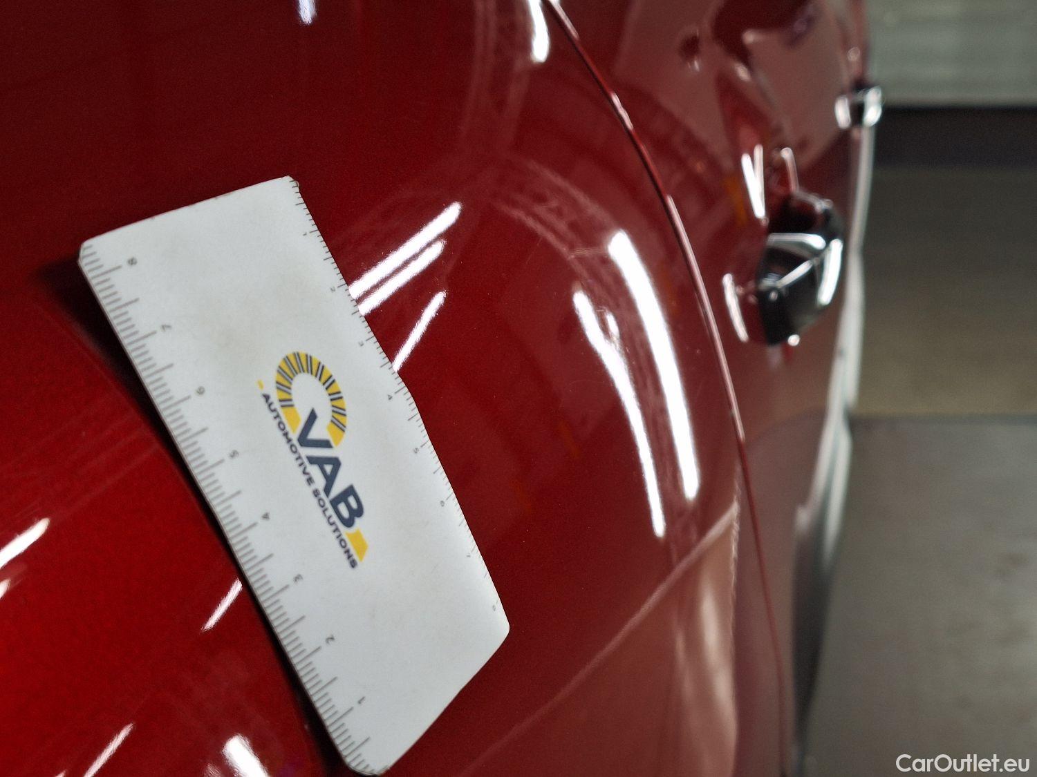  Citroen  C3 Citroën,  FL'20, Citroën  1.2 PureTech 110 S&S MAN6 Shine 5d #12