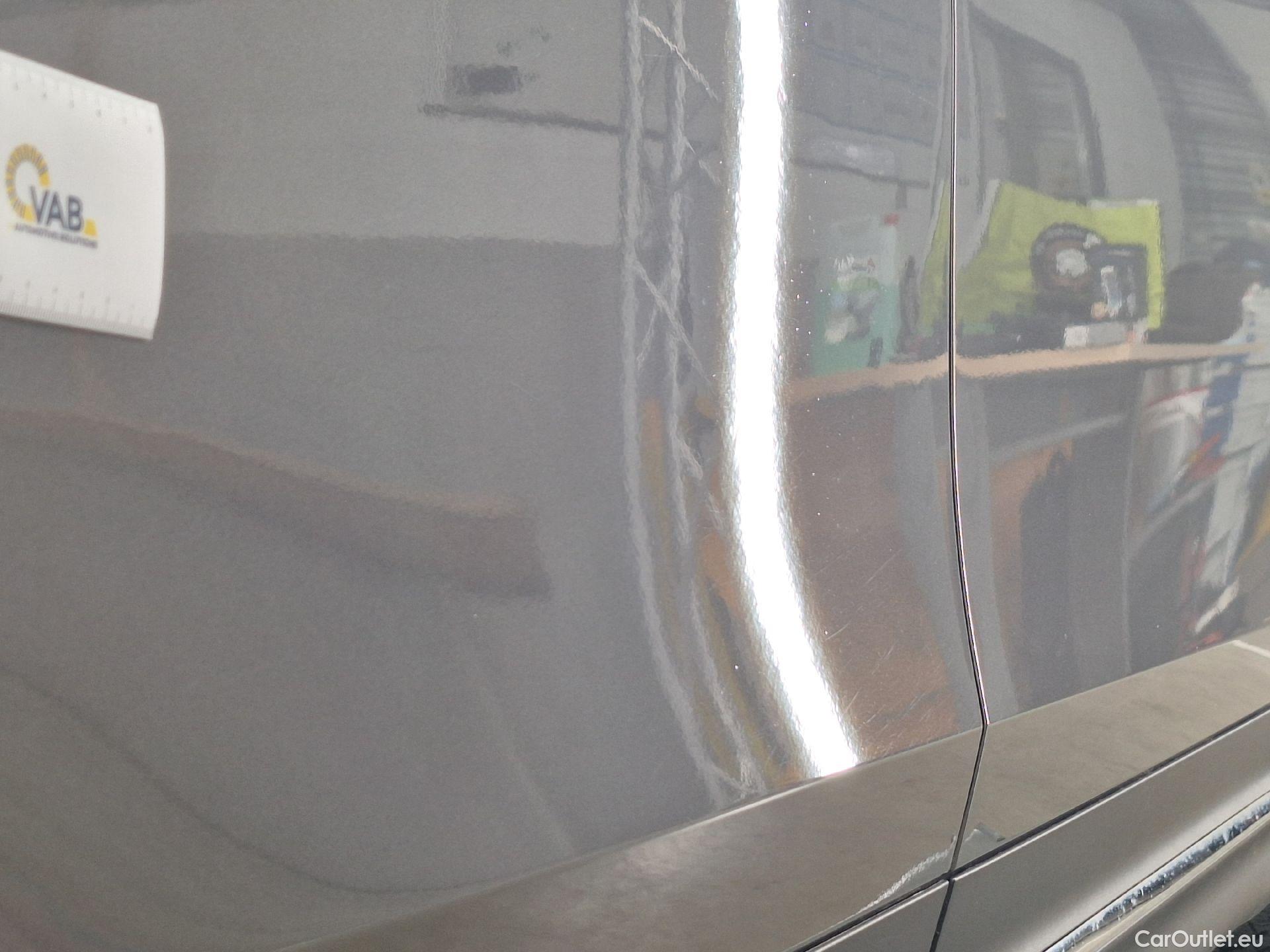  Mercedes  GLB Mercedes,  '19, Mercedes-Benz   180 d Business Solution 5d #37