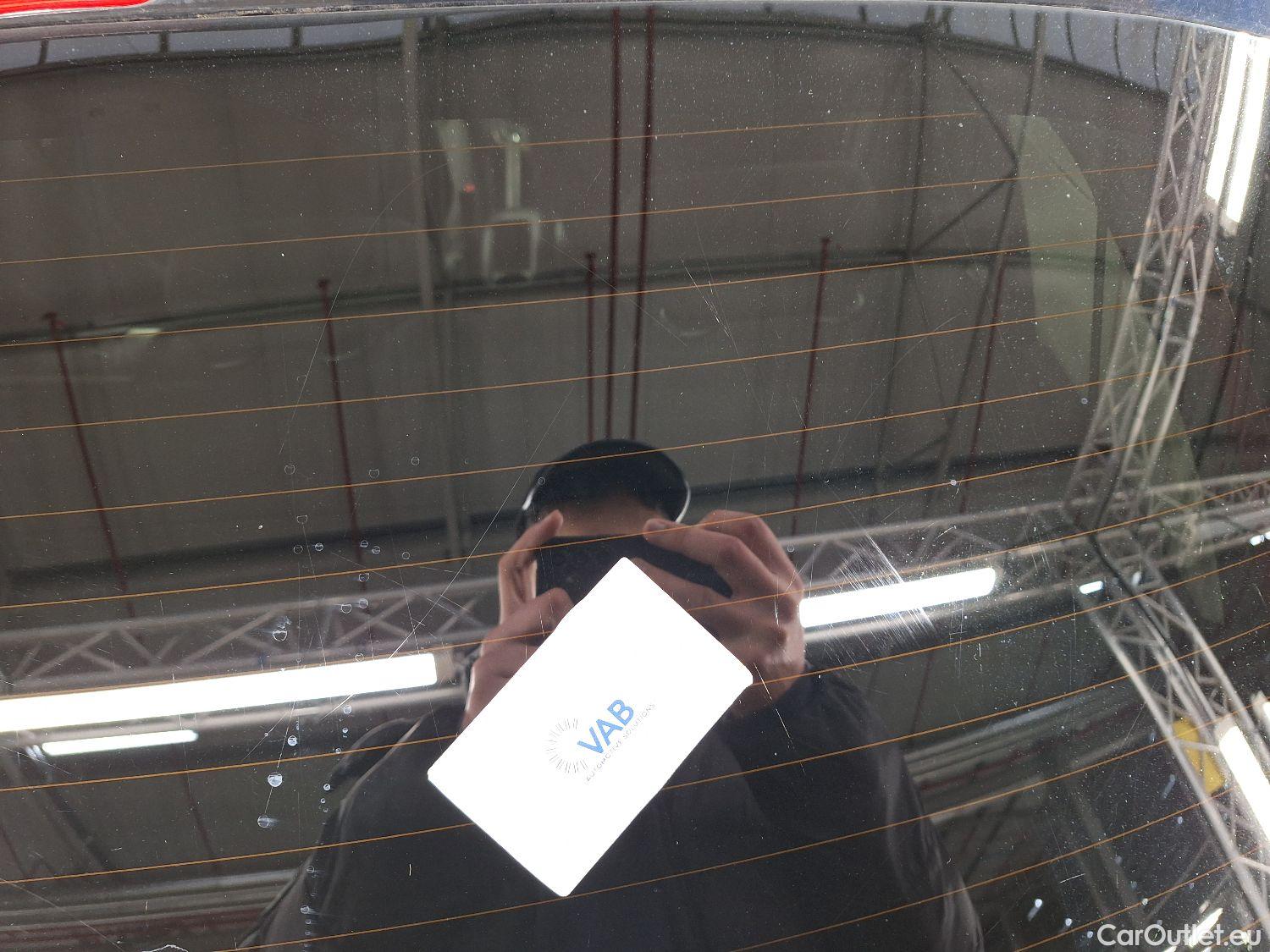  Citroen  C3 Citroën,  FL'20, Citroën  1.2 PureTech 110 S&S MAN6 Shine 5d #26