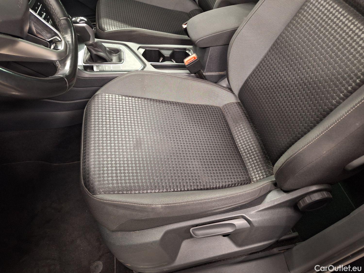  Volkswagen  Tiguan VW,  FL'20, Volkswagen  1.5 TSI 110kW DSG Active 5d #50