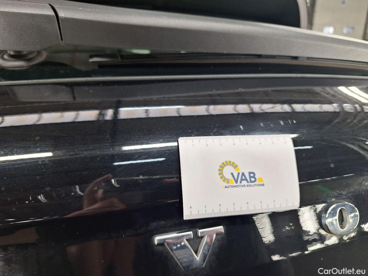  Volvo  XC 40 Volvo, XC40 '17, Volvo XC40 T4 Recharge Geartronic R-Design 5d #44