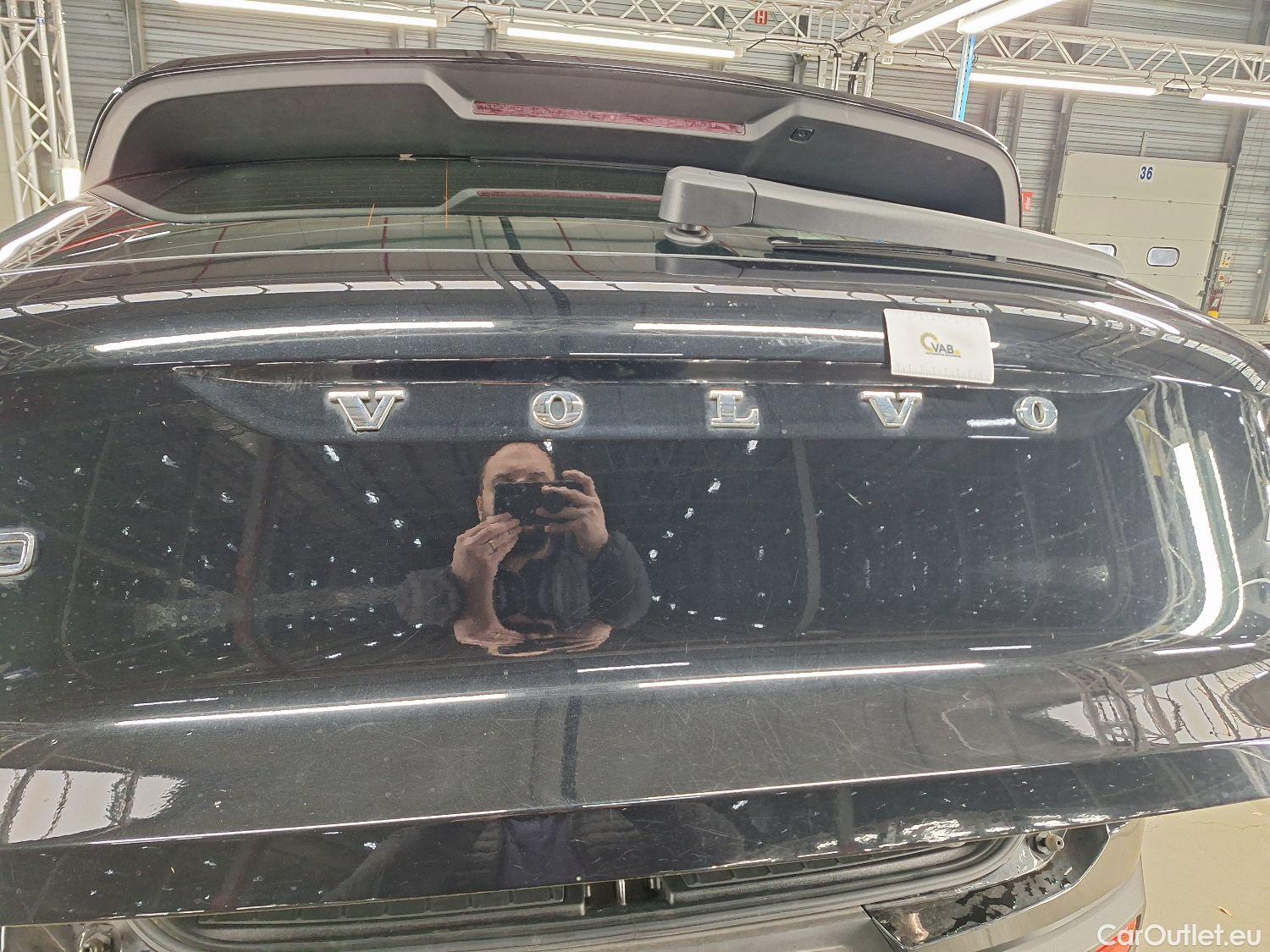  Volvo  XC 40 Volvo, XC40 '17, Volvo XC40 T4 Recharge Geartronic R-Design 5d #45