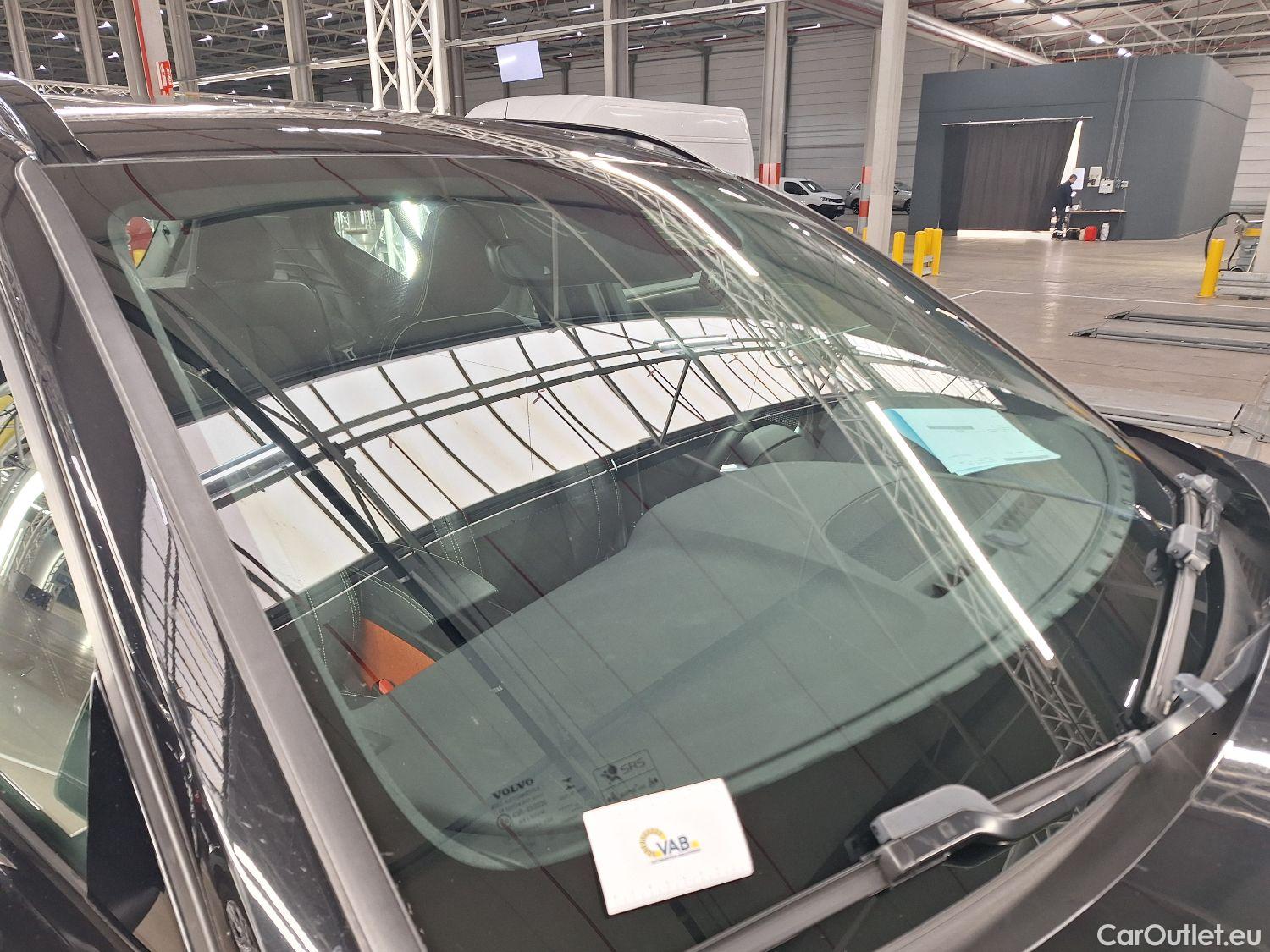  Volvo  XC 40 Volvo, XC40 '17, Volvo XC40 T4 Recharge Geartronic R-Design 5d #42