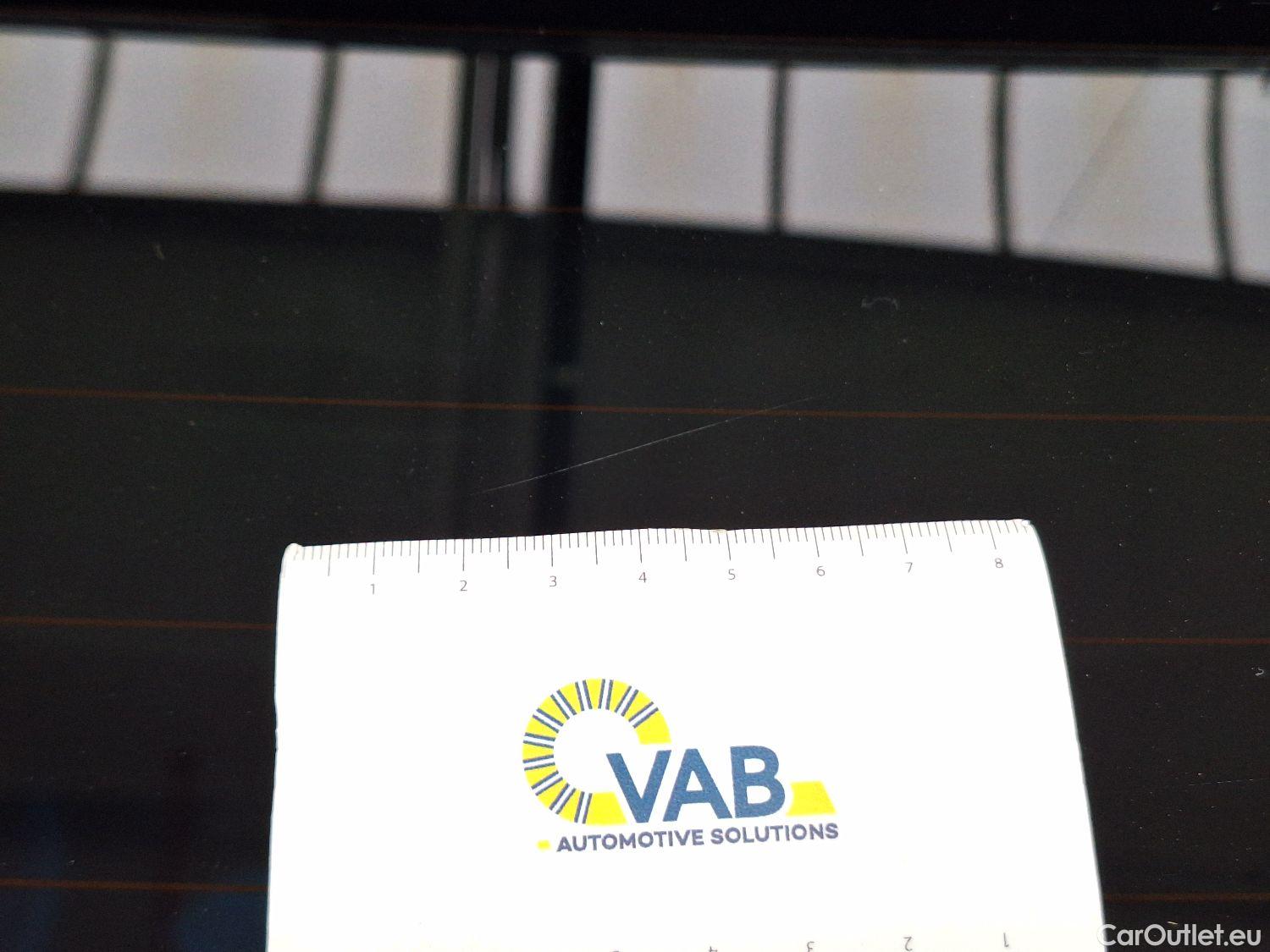  Hyundai   Ioniq Hyundai, 5 '21 BEV, Hyundai 5 73kWh Core 5d #40