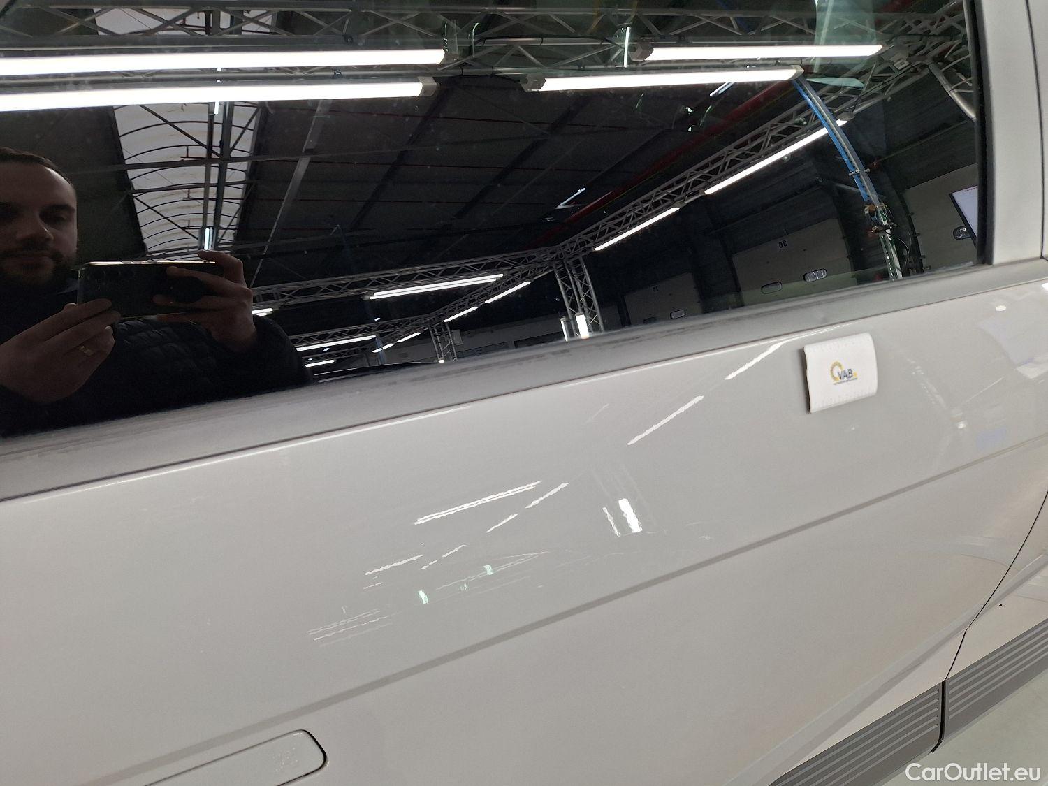  Hyundai   Ioniq Hyundai, 5 '21 BEV, Hyundai 5 73kWh Core 5d #29