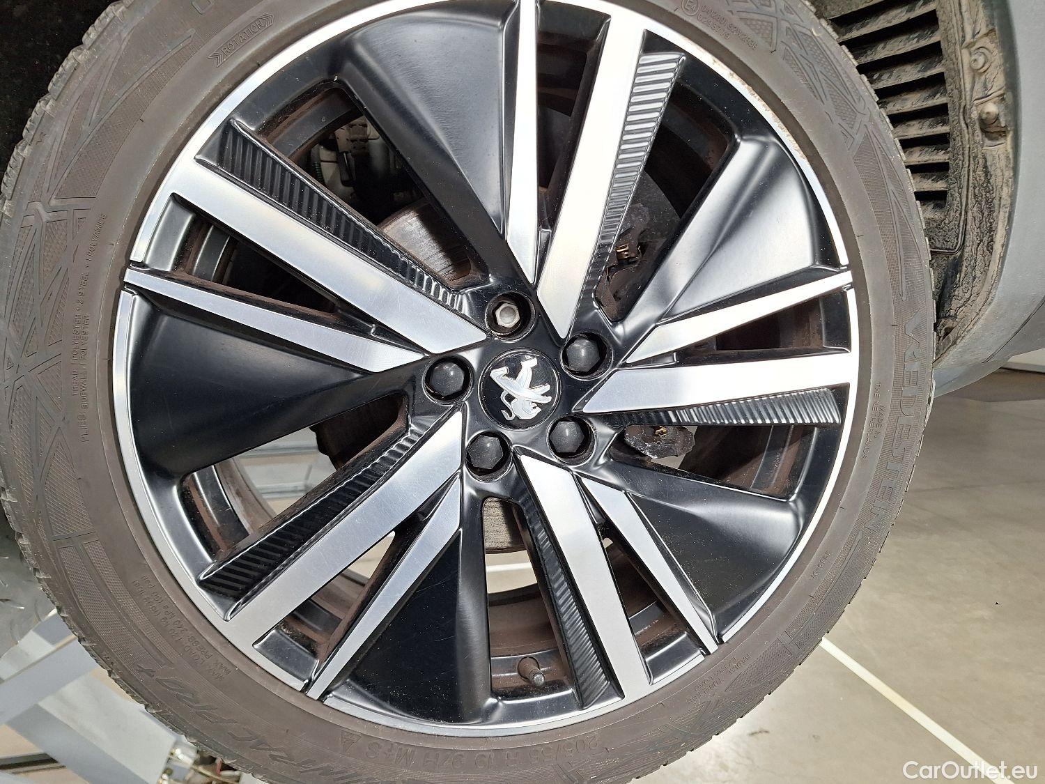  Peugeot  5008 Peugeot,  FL'20, Peugeot  1.2 PureTech 96kW S&S EAT8 GT Pack 5d #1