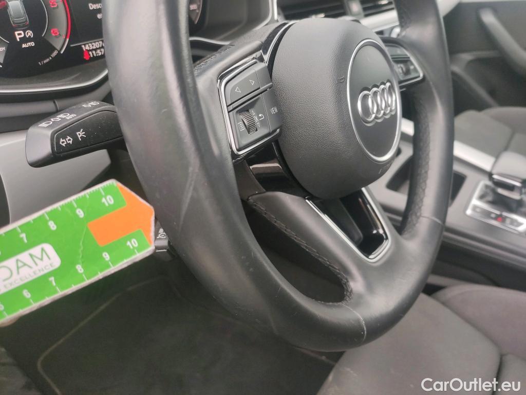  Audi  A4 AUDI  / 2019 / 5P / familiar Avant S line 35 TDI 120kW S tronic #19