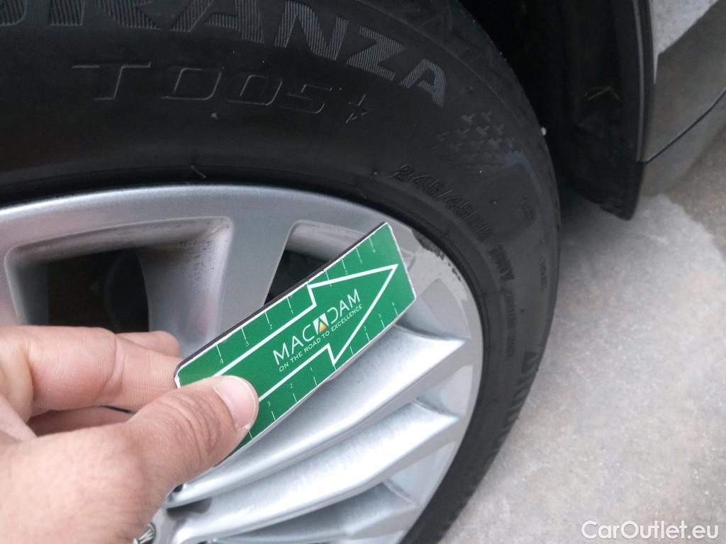  Bmw  Serie 5 BMW  / 2020 / 5P / familiar 520dA xDrive Touring #5