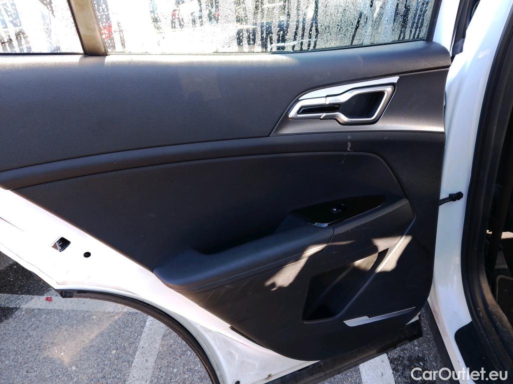  KIA  Sportage KIA  / 2022 / 5P / todoterreno 1.6 T-GDi HEV 171kW (230CV) Drive 4X2 #29