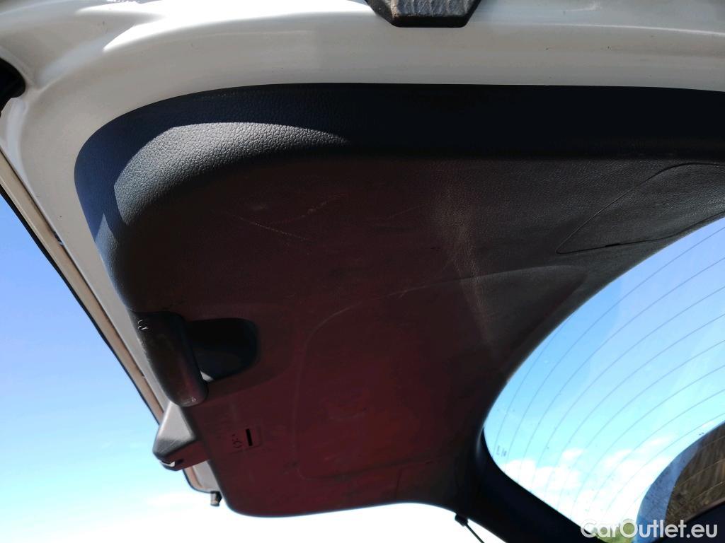  KIA  Sportage KIA  / 2022 / 5P / todoterreno 1.6 T-GDi HEV 171kW (230CV) Drive 4X2 #31