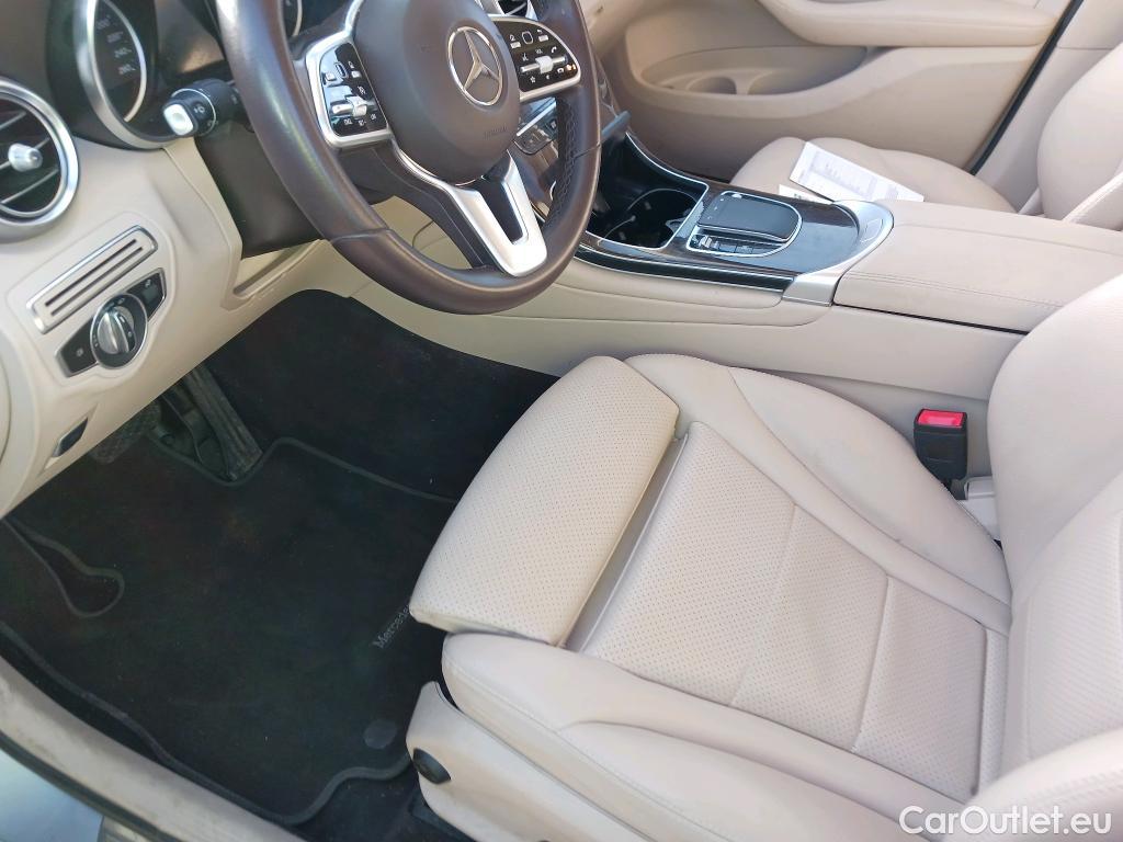  Mercedes  G-Klasee MERCEDES-BENZ GLC Coupé / 2019 / 5P / coupé GLC 300 de 4MATIC #33