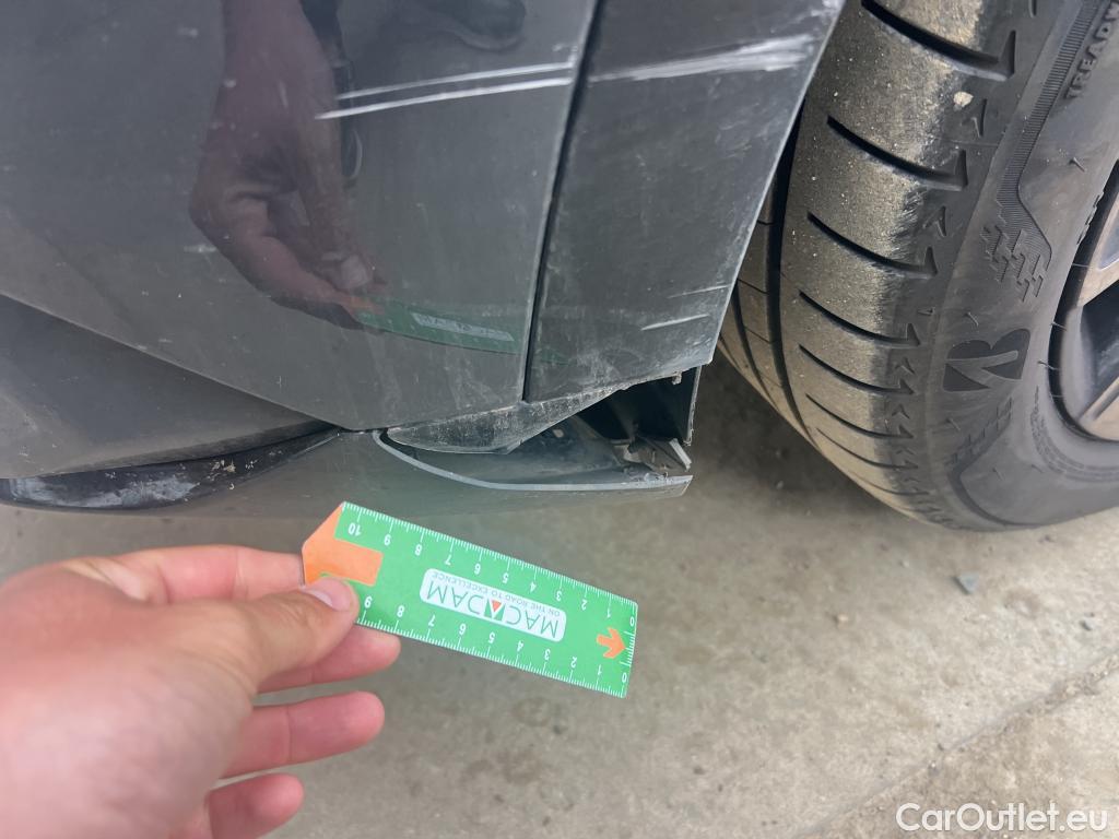  KIA  Sportage KIA  / 2022 / 5P / todoterreno 1.6 CRDi MHEV 136CV GT-line 4X2 DCT #3