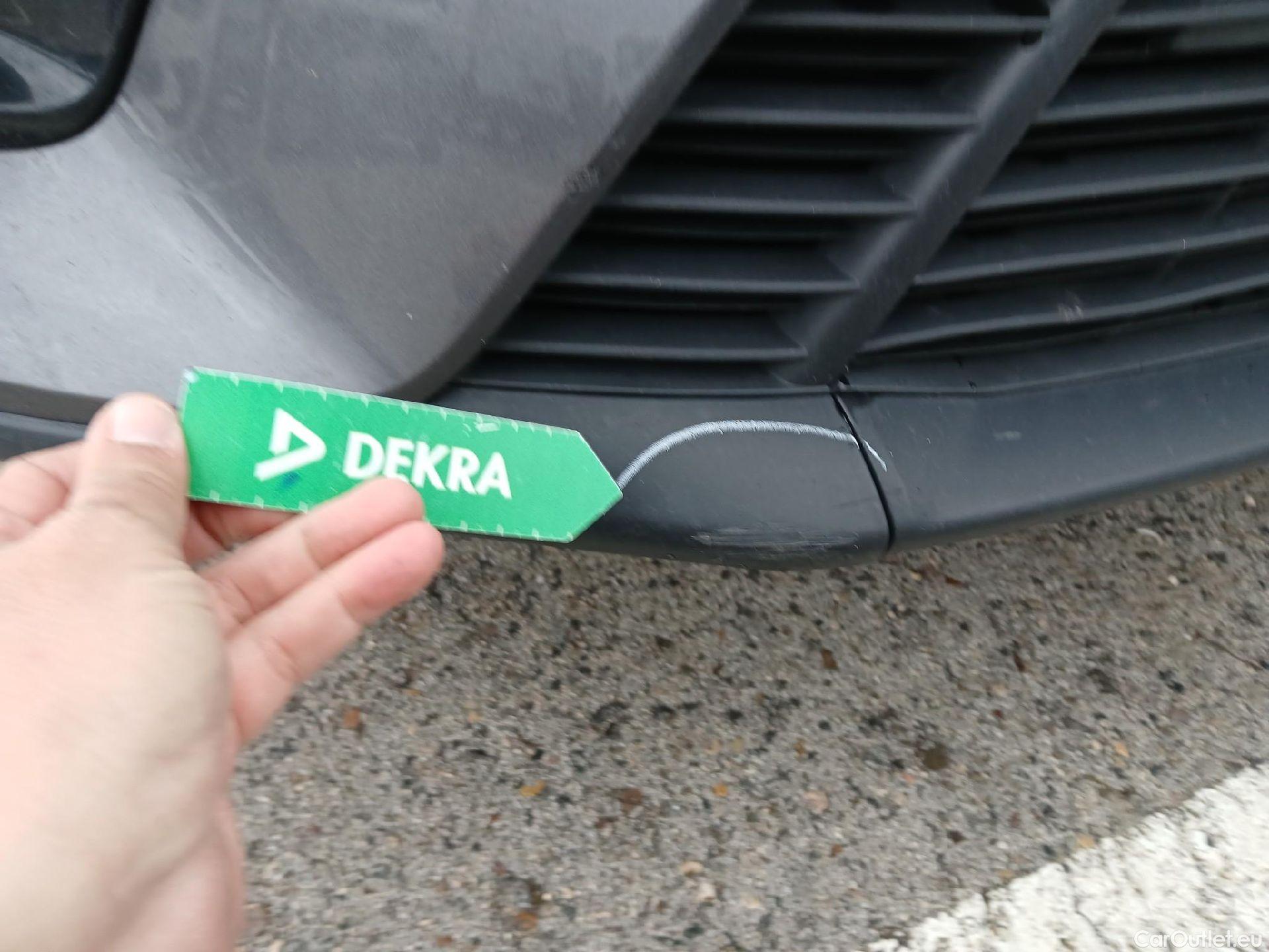  DS  DS7 DS DS 7 Crossback / 2017 / 5P / todoterreno BlueHDi DE 96kW (130CV) Auto. CHIC (AC) #13