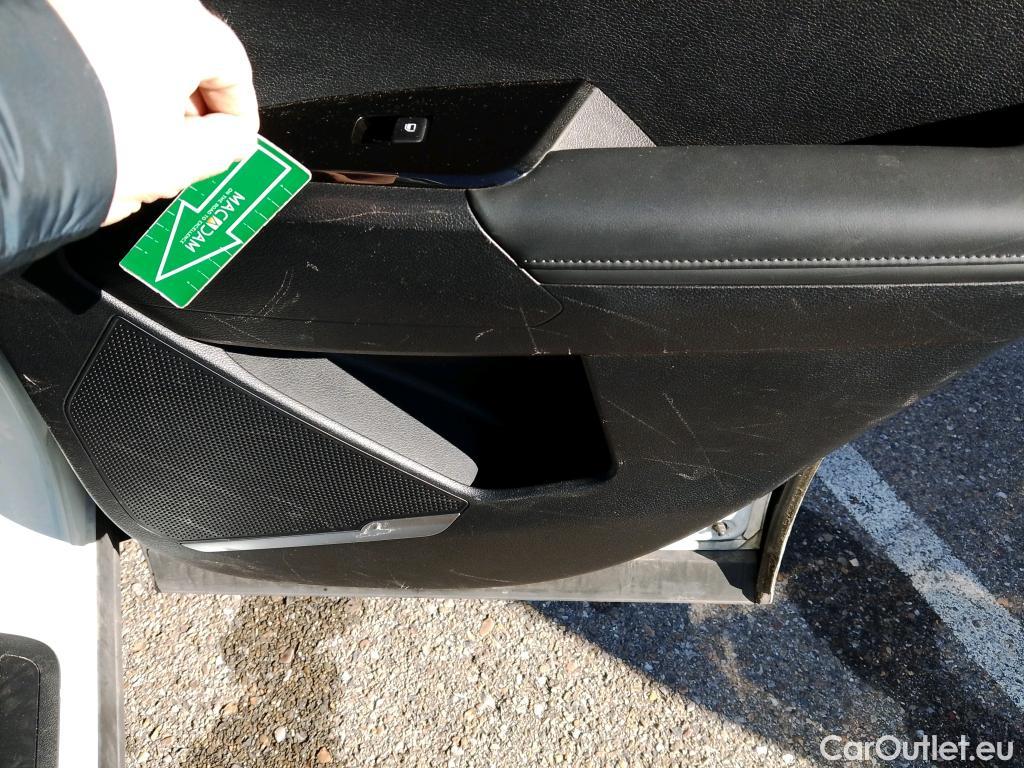  KIA  Sportage KIA  / 2022 / 5P / todoterreno 1.6 T-GDi HEV 171kW (230CV) Drive 4X2 #36