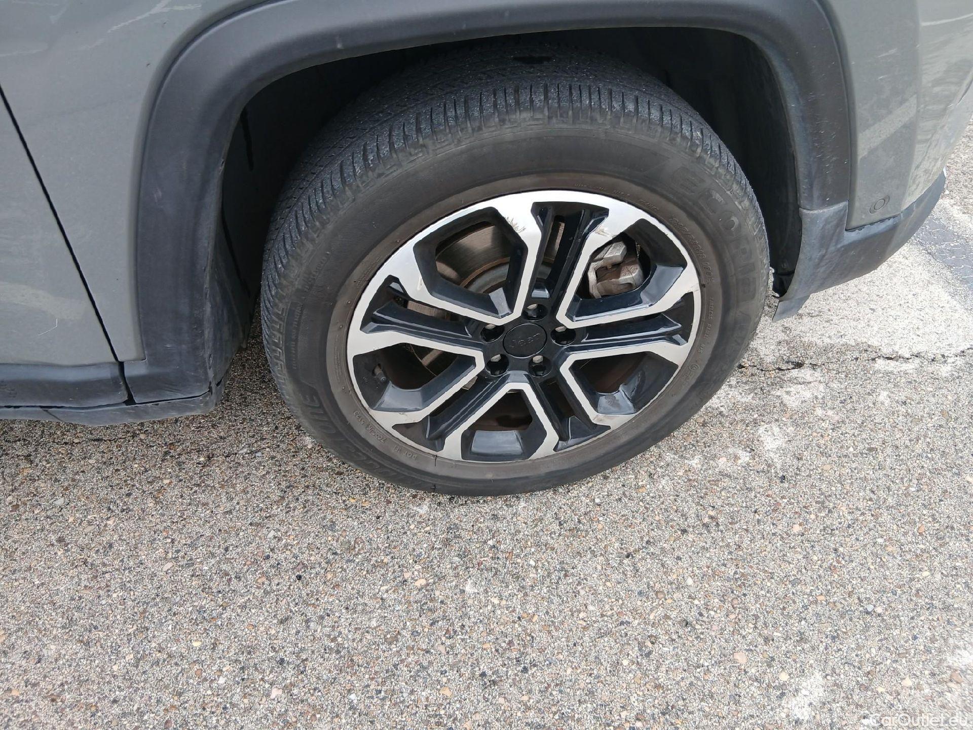  Jeep  Compass JEEP  / 2021 / 5P / todoterreno 1.3 PHEV 140kW (190CV) Limited AT AWD #36