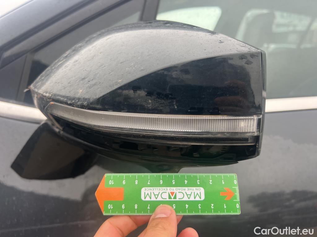  KIA  Sportage KIA  / 2022 / 5P / todoterreno 1.6 CRDi MHEV 136CV GT-line 4X2 DCT #12