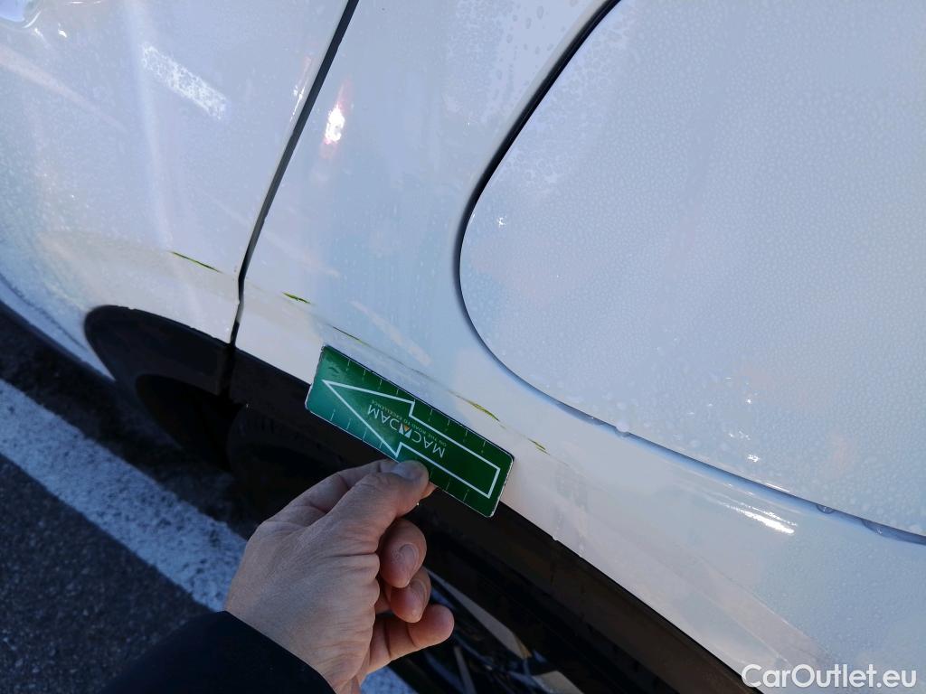  KIA  Sportage KIA  / 2022 / 5P / todoterreno 1.6 T-GDi HEV 171kW (230CV) Drive 4X2 #14