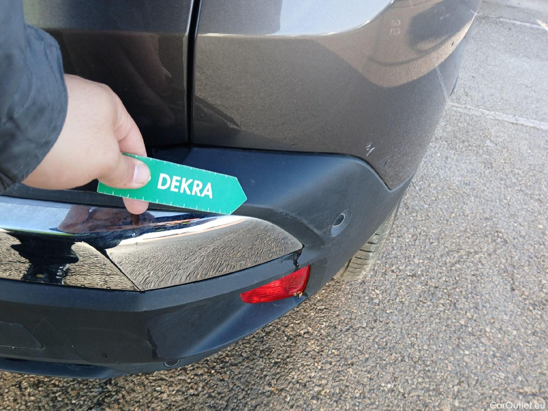  Peugeot  3008 PEUGEOT  / 2020 / 5P / todoterreno 1.2 PureTech 96KW S&S Allure Pack #25