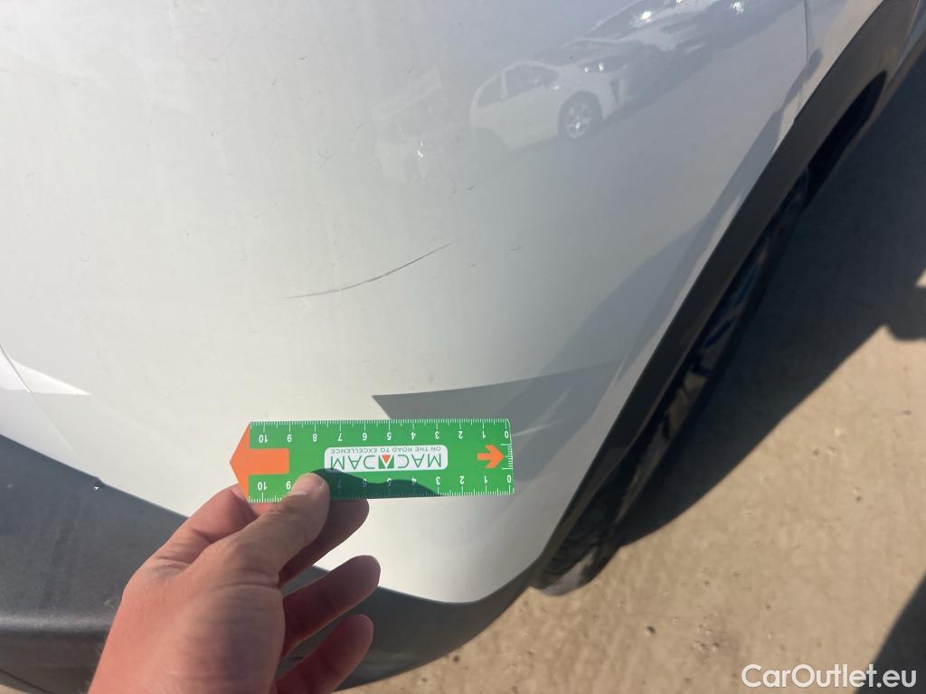  Peugeot  2008 PEUGEOT  / 2019 / 5P / todoterreno Active Pack BlueHDI 81kW (110CV) #18