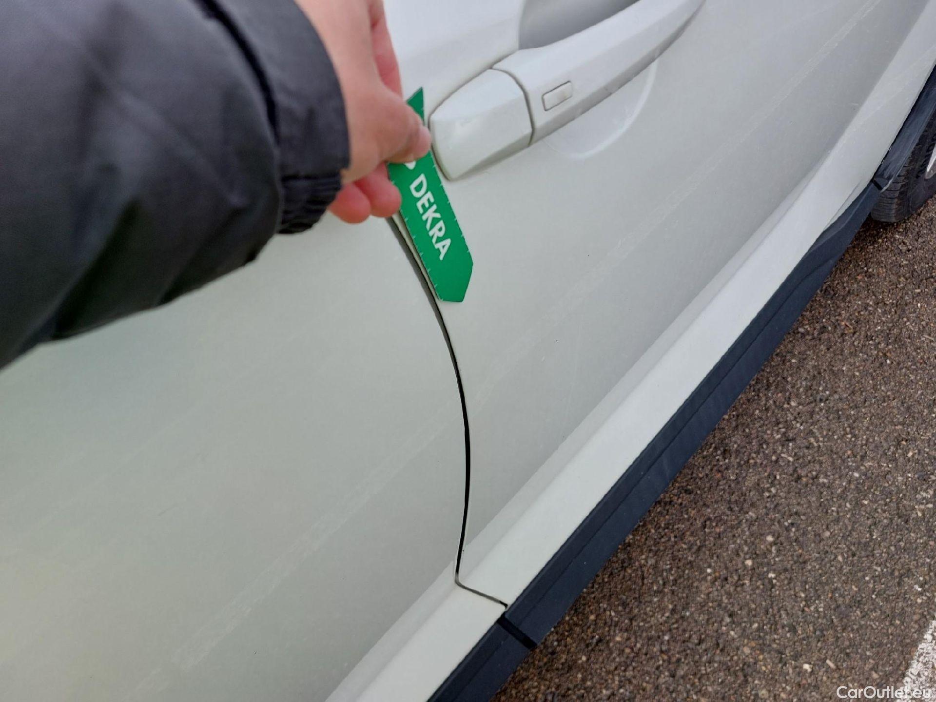  Nissan  Juke NISSAN  / 2019 / 5P / crossover DIG-T 84 kW (114 CV) DCT 7 V N-Connecta (AC) #20