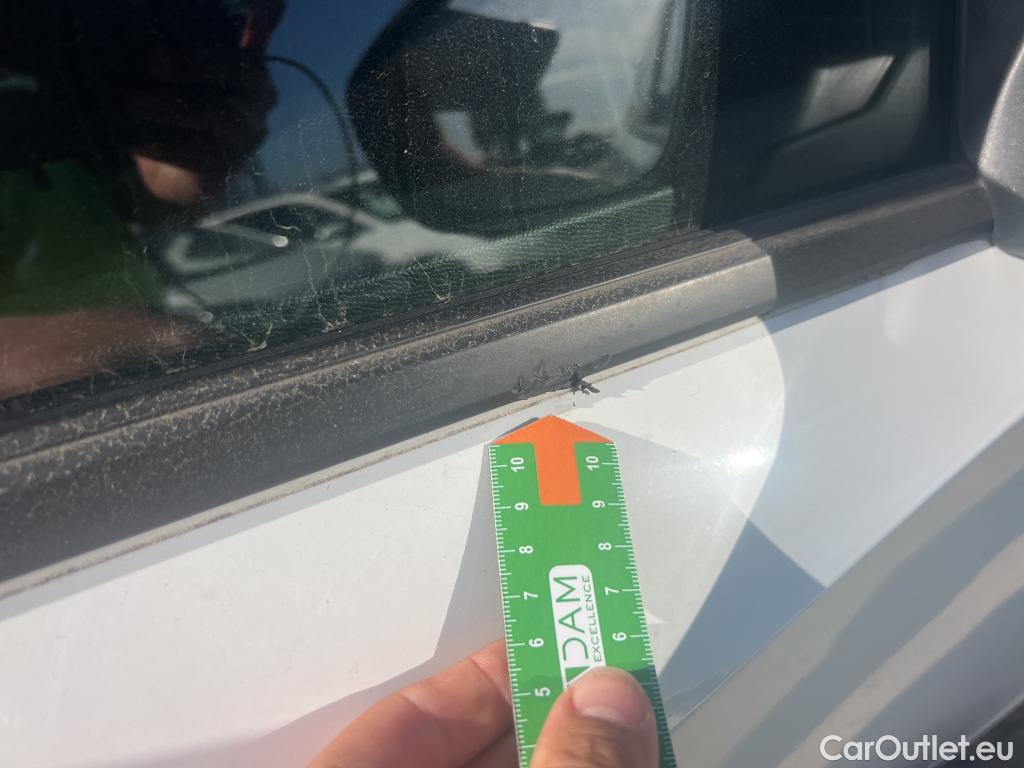  Peugeot  2008 PEUGEOT  / 2019 / 5P / todoterreno Active Pack BlueHDI 81kW (110CV) #12