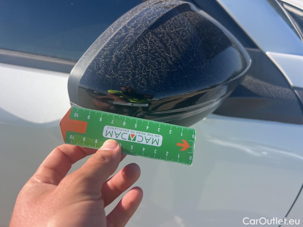  Peugeot  2008 PEUGEOT  / 2019 / 5P / todoterreno Active Pack BlueHDI 81kW (110CV) #23