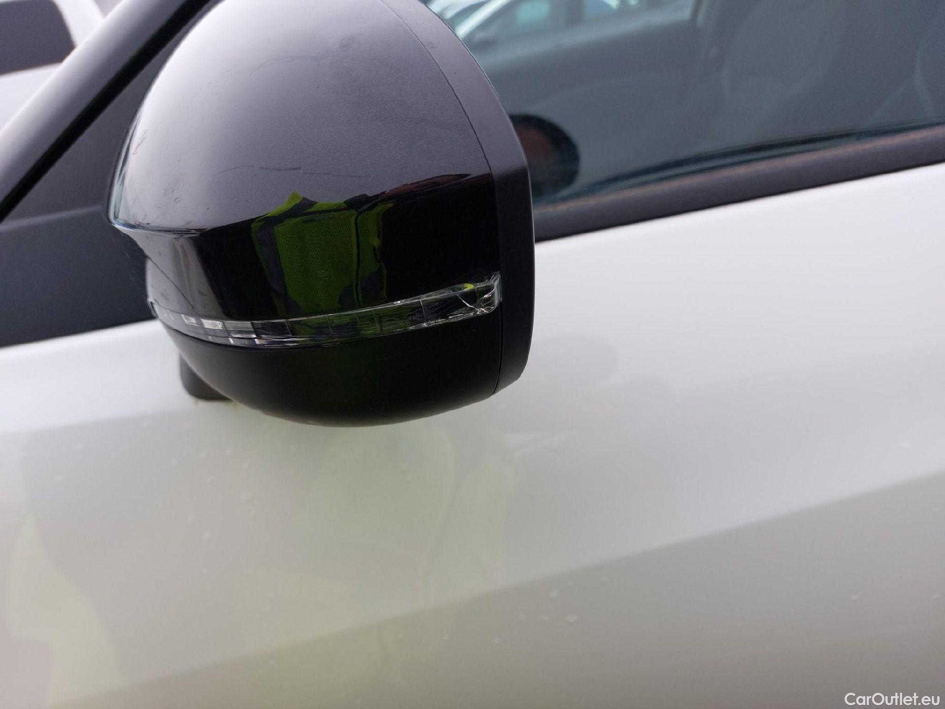  Nissan  Juke NISSAN  / 2019 / 5P / crossover DIG-T 84 kW (114 CV) DCT 7 V N-Connecta (AC) #15