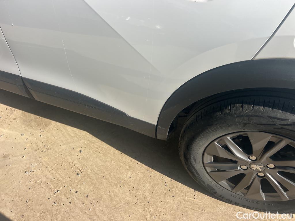  Peugeot  2008 PEUGEOT  / 2019 / 5P / todoterreno Active Pack BlueHDI 81kW (110CV) #9