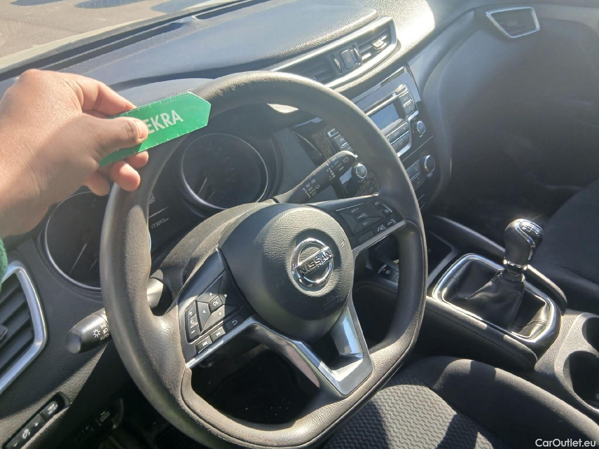  Nissan  Qashqai NISSAN  / 2017 / 5P / todoterreno dCi 96 kW (130 CV) 4x4-i VISIA #4