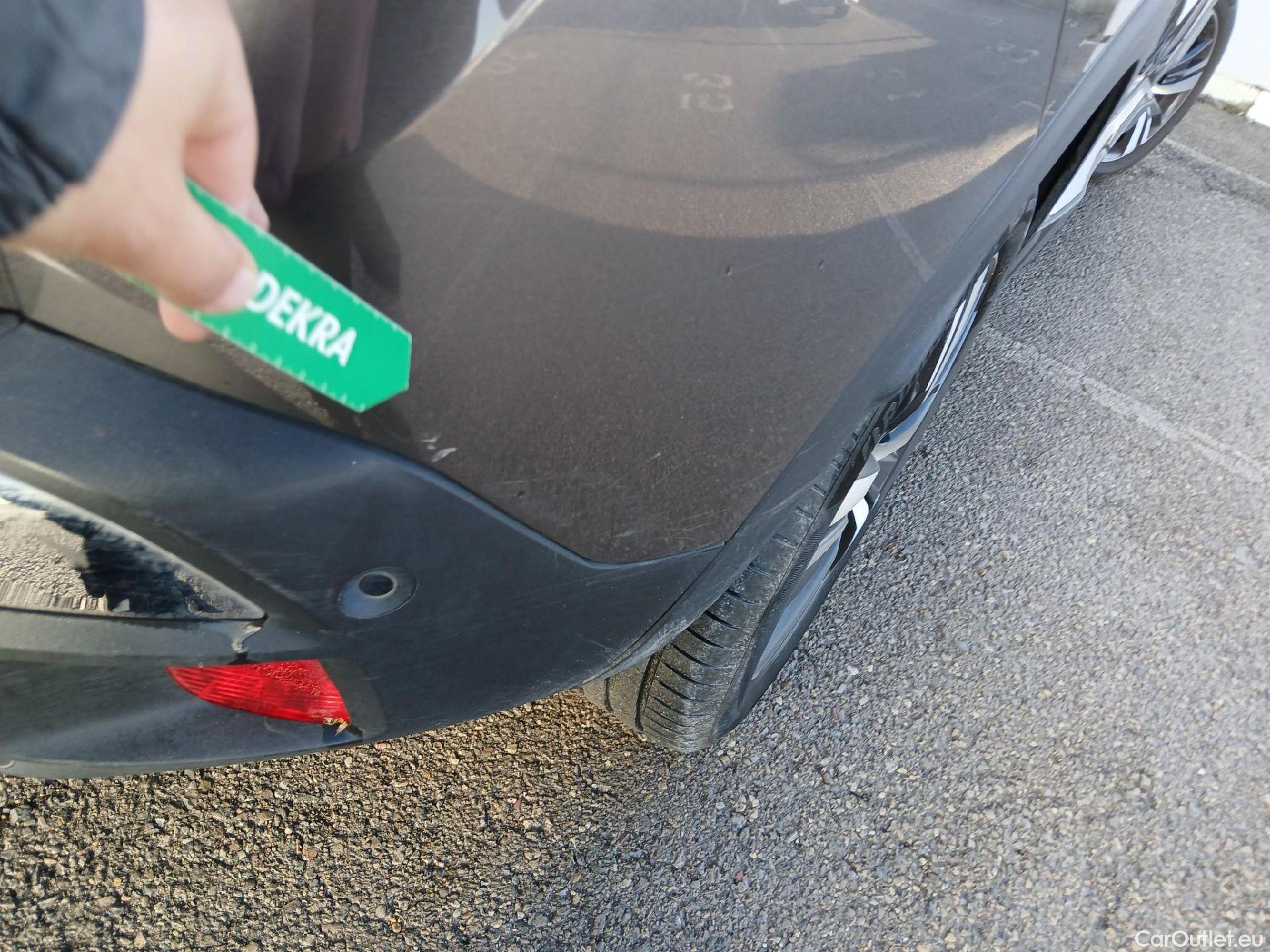  Peugeot  3008 PEUGEOT  / 2020 / 5P / todoterreno 1.2 PureTech 96KW S&S Allure Pack #30