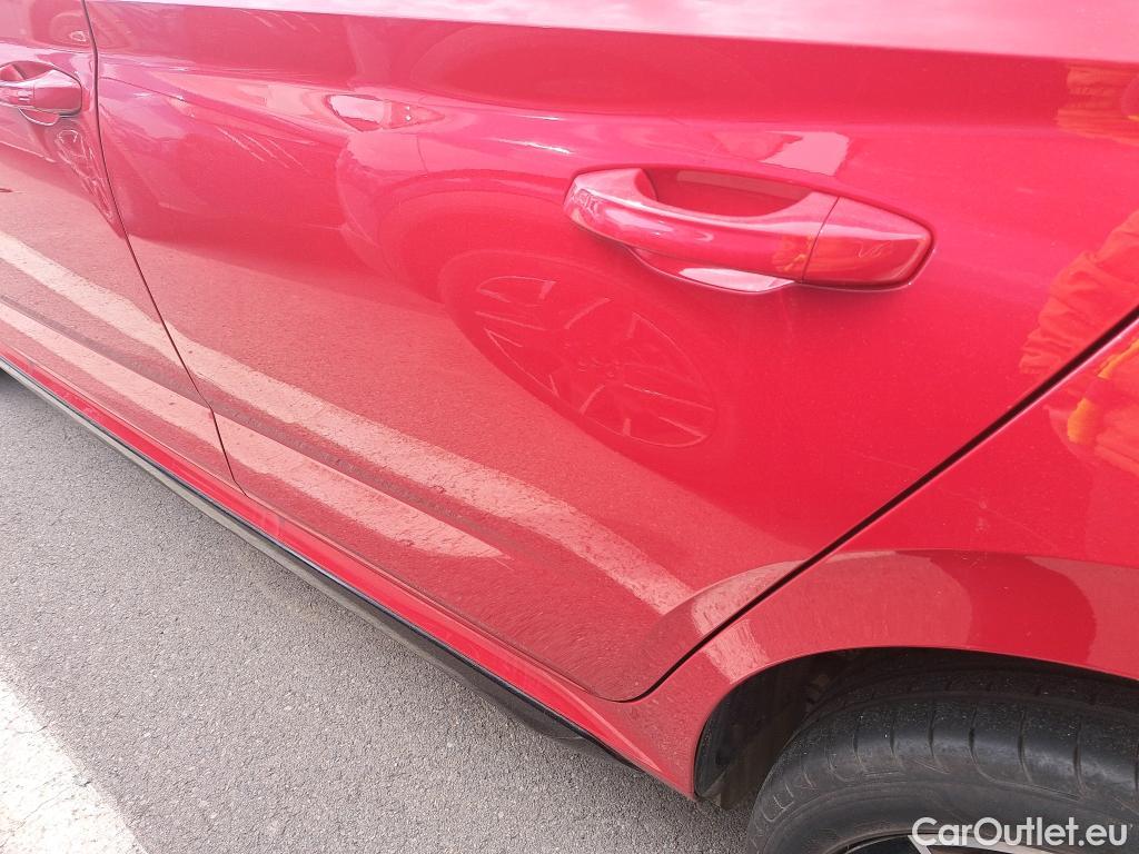  Skoda  KAMIQ SKODA  / 2019 / 5P / todoterreno 1.5 TSI 110kW (150CV) DSG Montecarlo #29