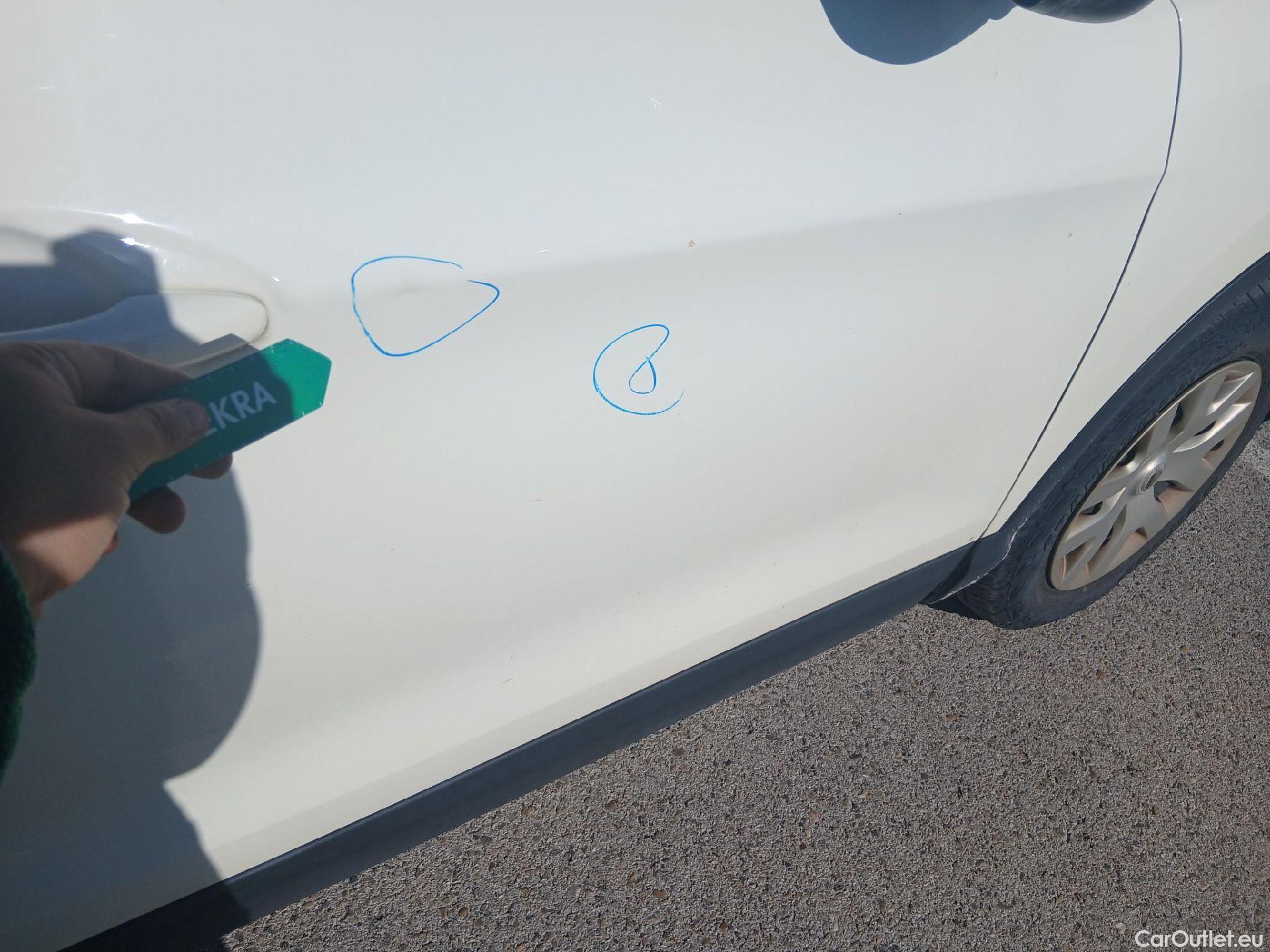  Nissan  Qashqai NISSAN  / 2017 / 5P / todoterreno dCi 96 kW (130 CV) 4x4-i VISIA #24