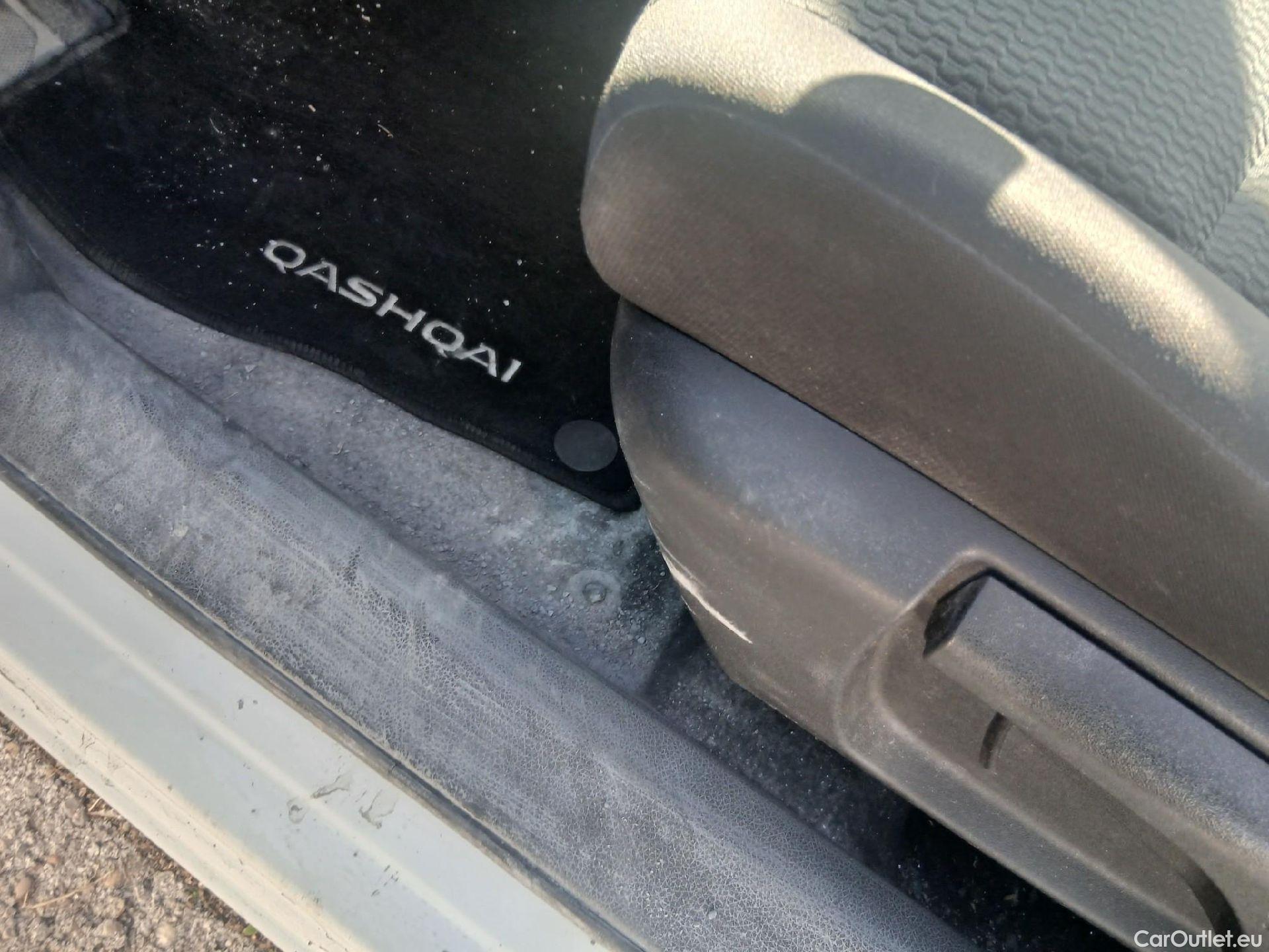  Nissan  Qashqai NISSAN  / 2017 / 5P / todoterreno dCi 96 kW (130 CV) 4x4-i VISIA #1