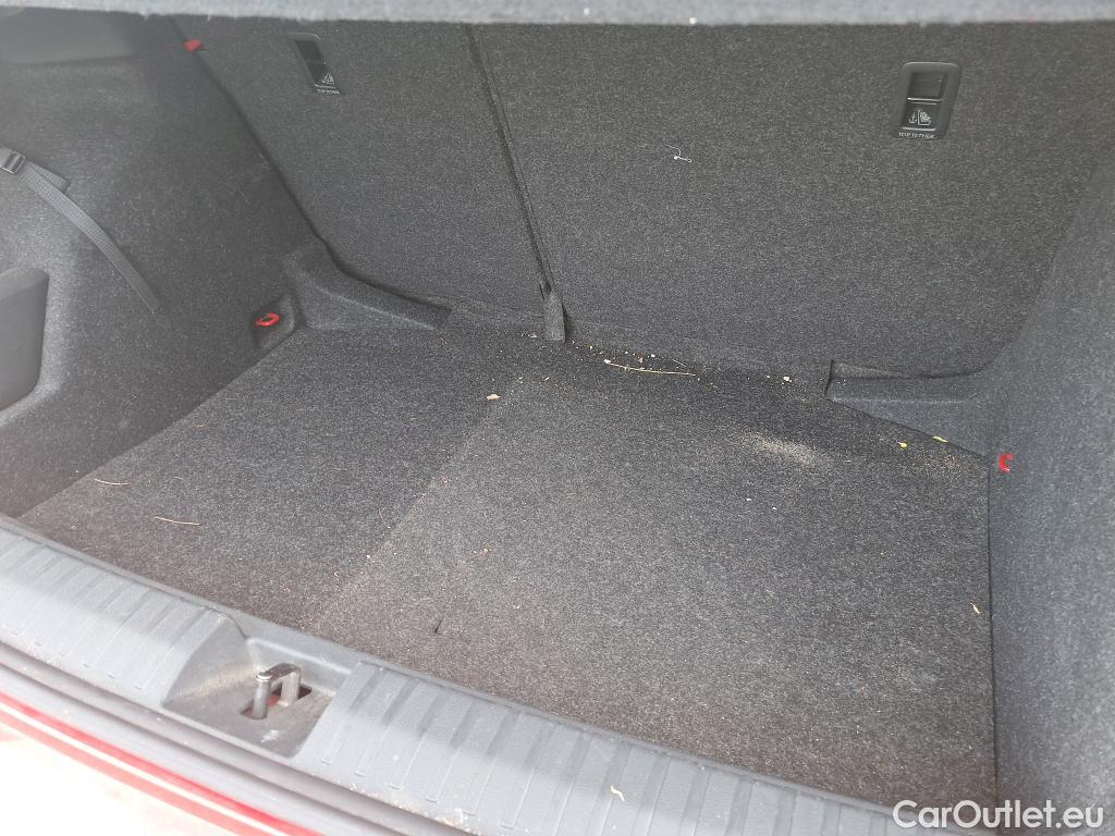  Skoda  KAMIQ SKODA  / 2019 / 5P / todoterreno 1.5 TSI 110kW (150CV) DSG Montecarlo #21