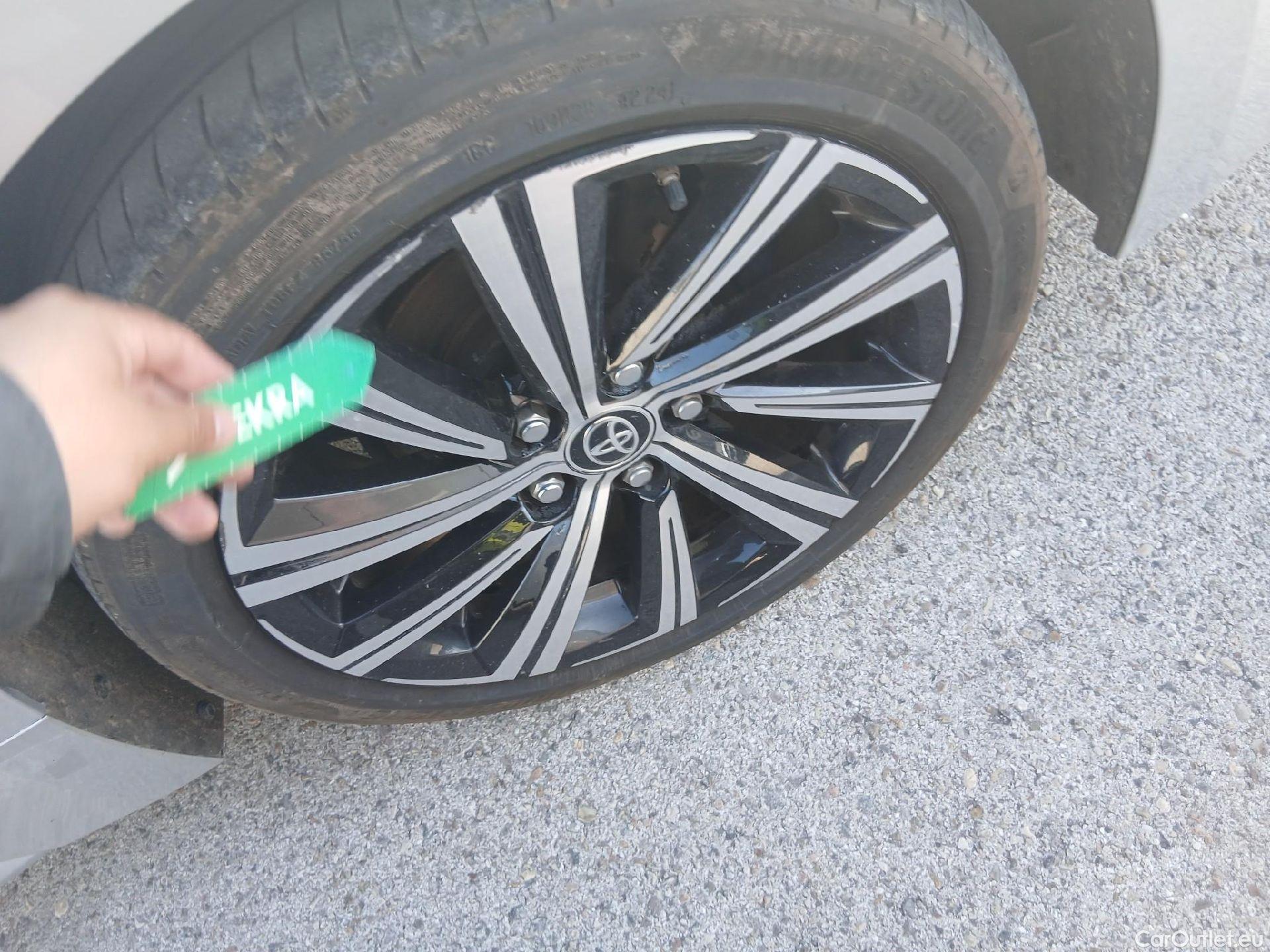  Toyota  Corolla TOYOTA  / 2019 / 5P / familiar 2.0 180H STYLE E-CVT TOURING SPORT #22