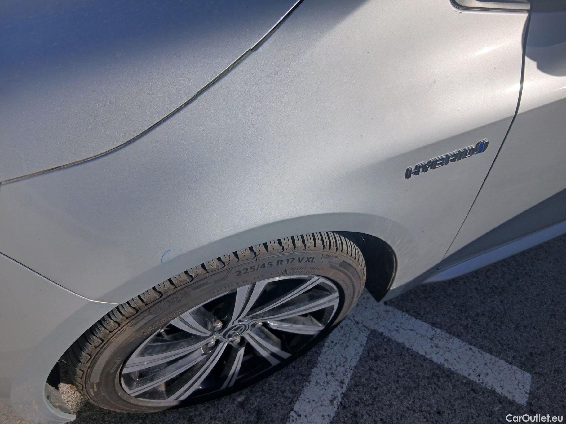  Toyota  Corolla TOYOTA  / 2019 / 5P / familiar 2.0 180H STYLE E-CVT TOURING SPORT #15