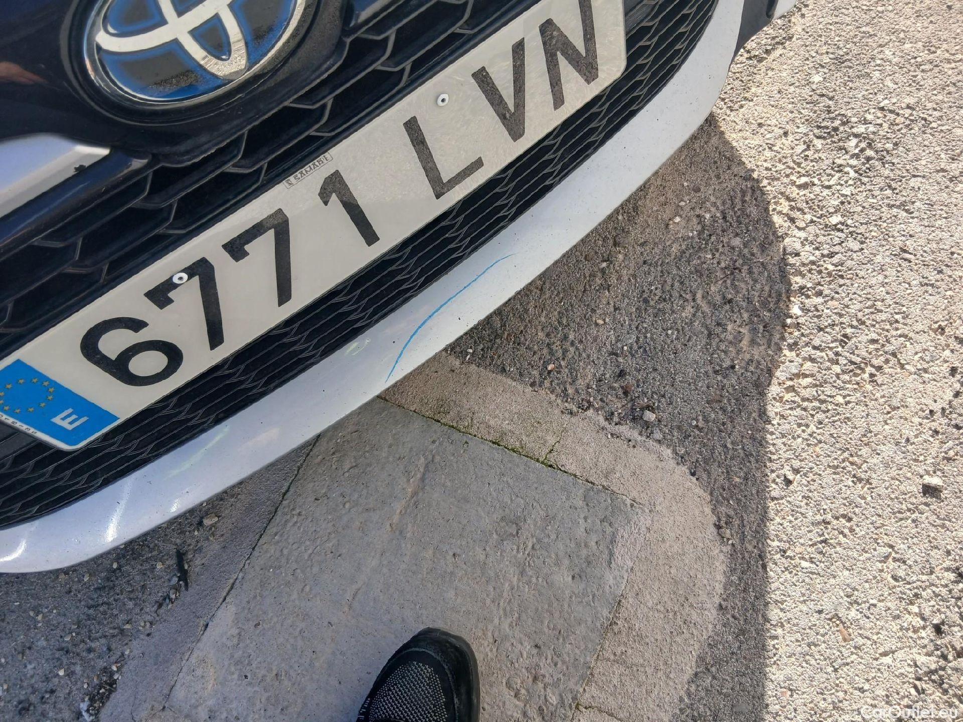  Toyota  Corolla TOYOTA  / 2019 / 5P / familiar 2.0 180H STYLE E-CVT TOURING SPORT #11