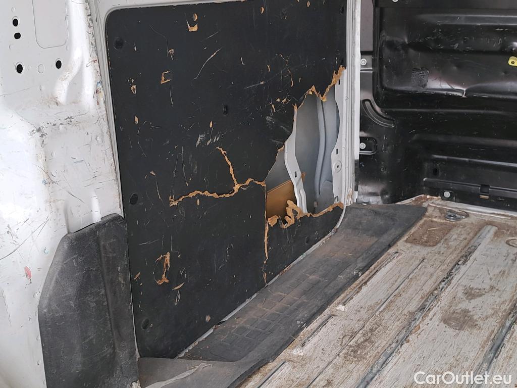  Citroen  Jumpy CITROEN  / 2016 / 4P / furgón Talla M BlueHDi 100 S&S 6v Control #49