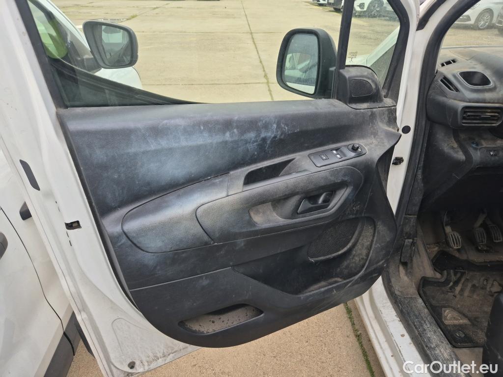  Citroen  Berlingo CITROEN  / 2018 / 3P / furgón derivado de turismo Talla M BlueHDi 100 CONTROL #6