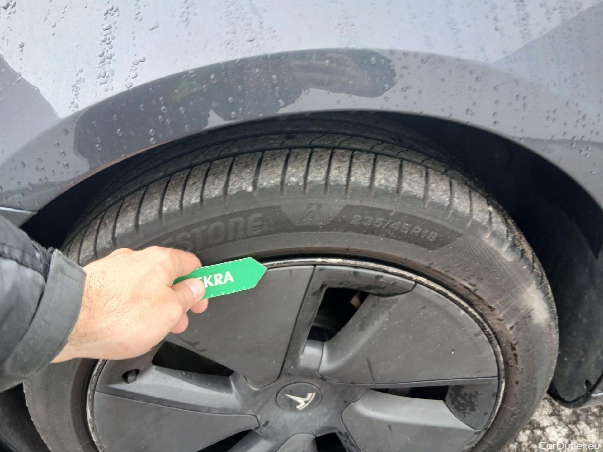  Tesla  Model 3 TESLA  / 2018 / 4P / sedán Gran Autonomía 4WD #1