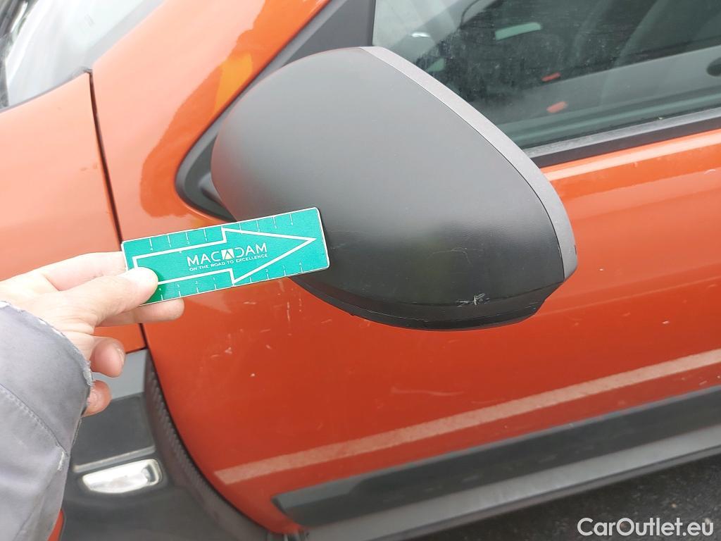  Land Rover  Discovery DACIA Duster / 2018 / 5P / furgón derivado de turismo Essential TCE 74kW(100CV) ECO-G 4X2 (furgón) #30