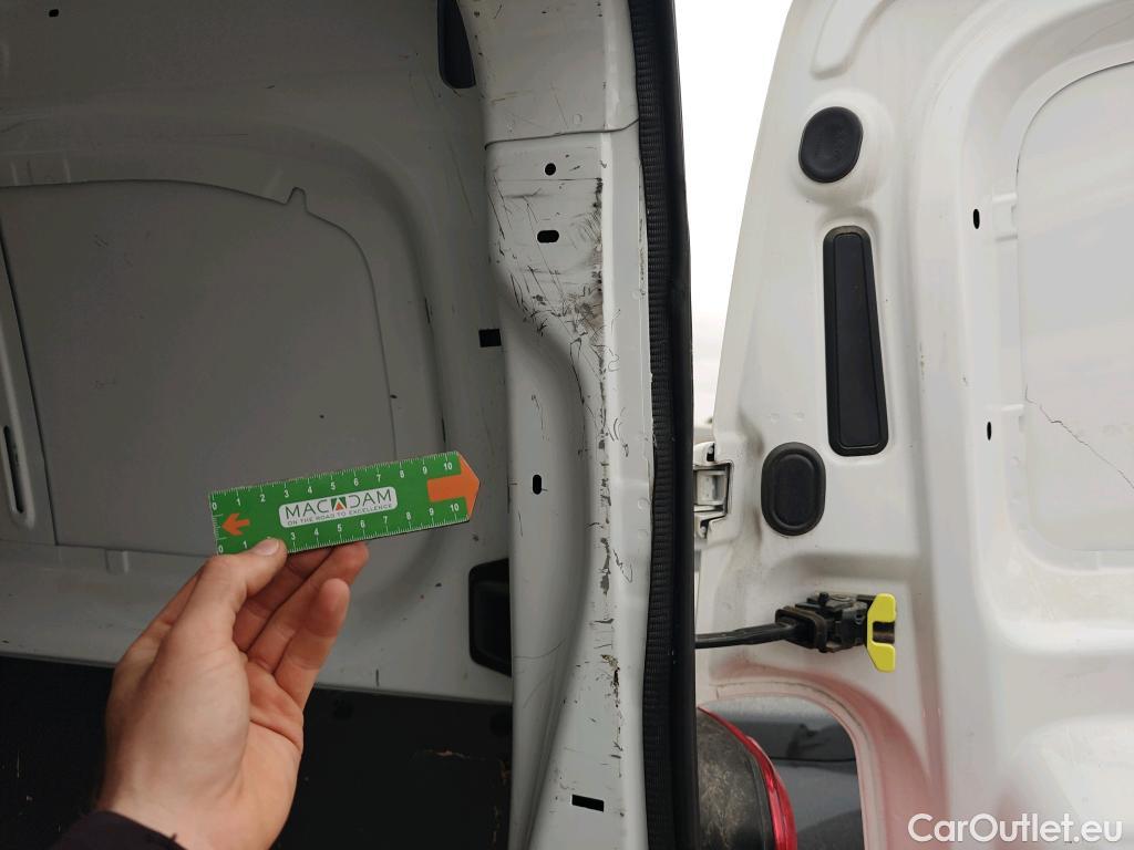  Citroen  Jumpy CITROEN  / 2016 / 4P / furgón Talla XL BlueHDi 120 S&S 6v Control #19