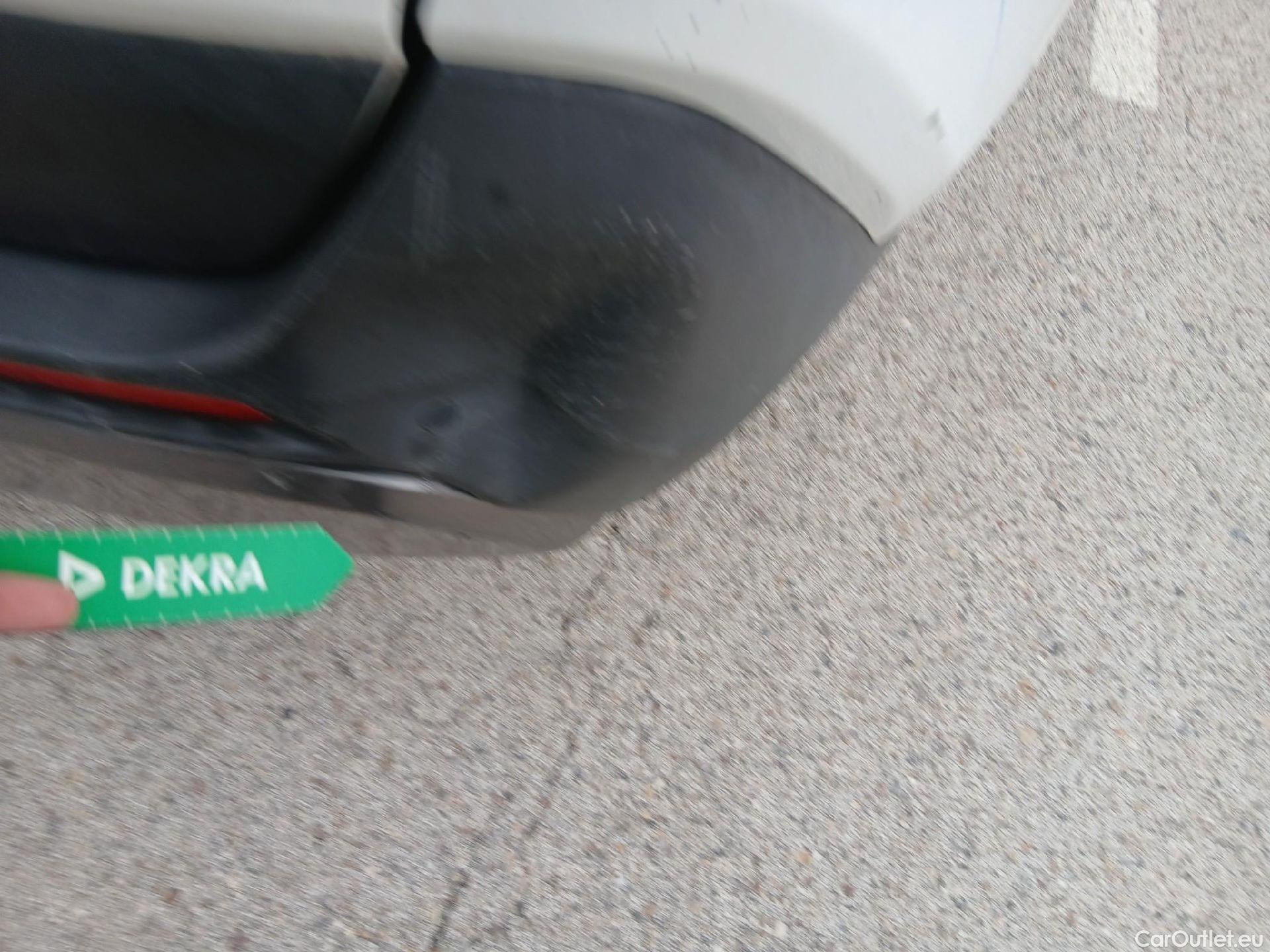  Toyota  RAV4 TOYOTA  / 2018 / 5P / todoterreno 2.5l 220H Advance #31