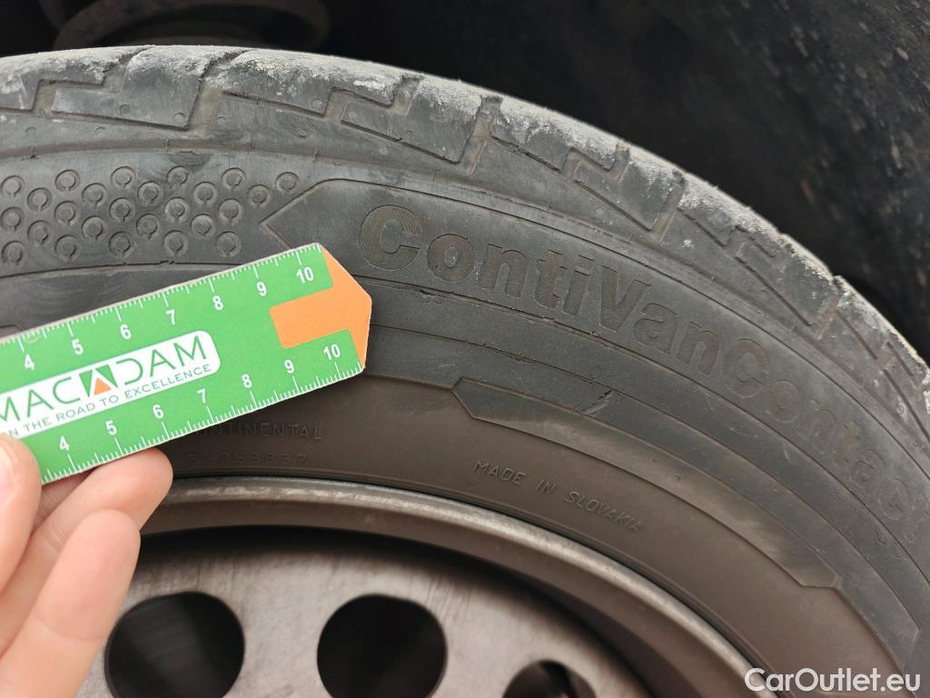  Citroen  Jumpy CITROEN  / 2016 / 4P / furgón Talla XL BlueHDi 120 S&S 6v Control #44