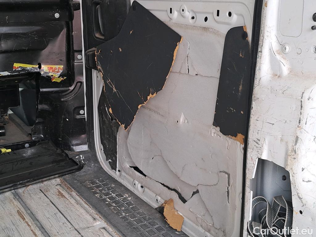  Citroen  Jumpy CITROEN  / 2016 / 4P / furgón Talla M BlueHDi 100 S&S 6v Control #43