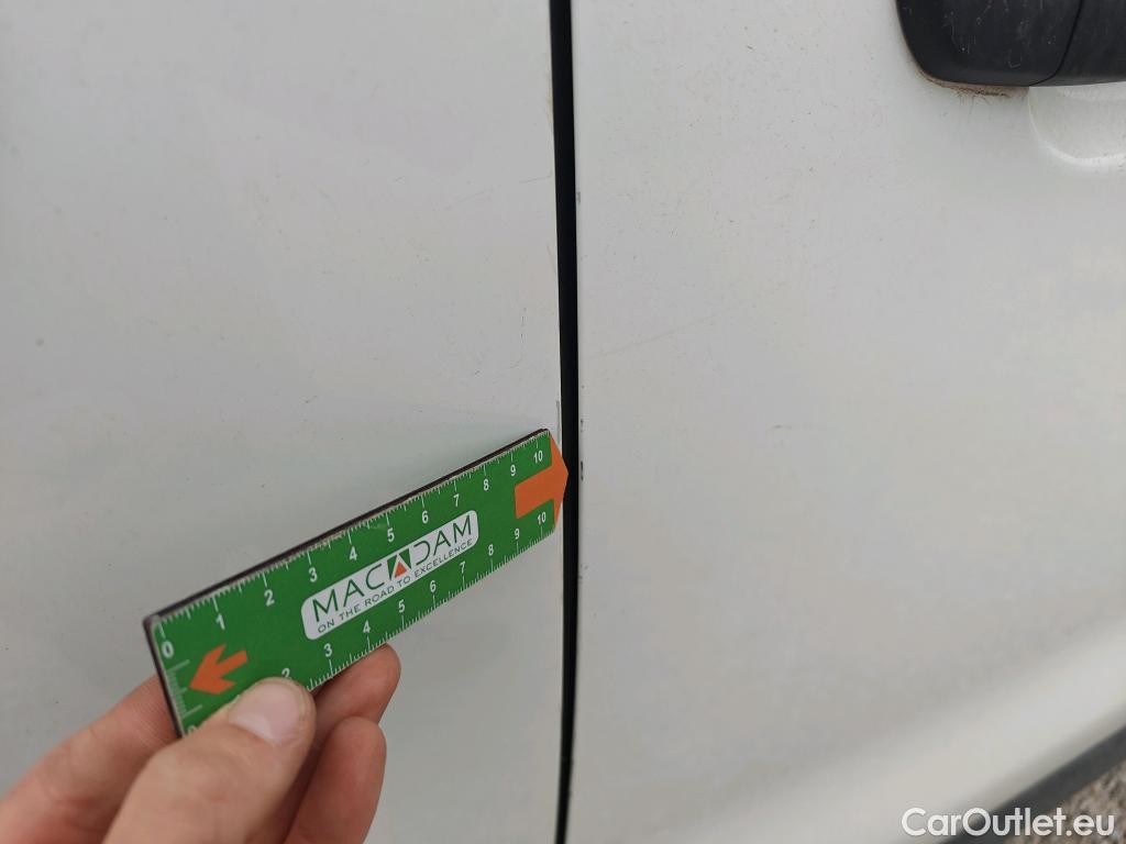  Citroen  Jumpy CITROEN  / 2016 / 4P / furgón Talla XL BlueHDi 120 S&S 6v Control #74